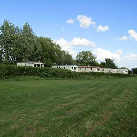 Fenlake Holiday Accommodation Metheringham 외부 사진