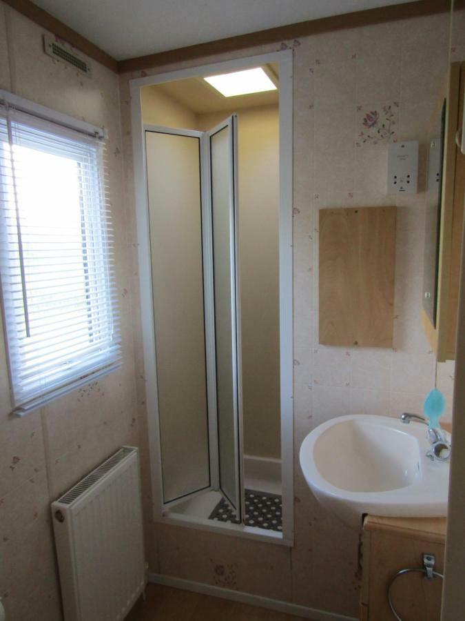 Fenlake Holiday Accommodation Metheringham 외부 사진