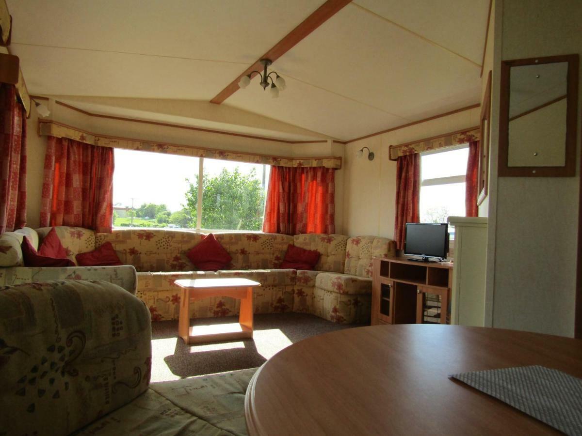 Fenlake Holiday Accommodation Metheringham 외부 사진